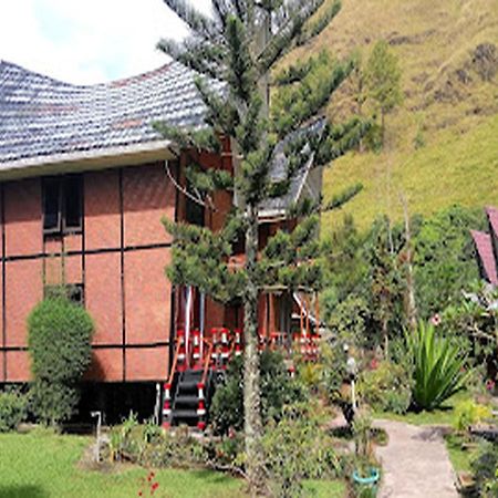 Roman Sinasi Hotel Tongging Bagian luar foto