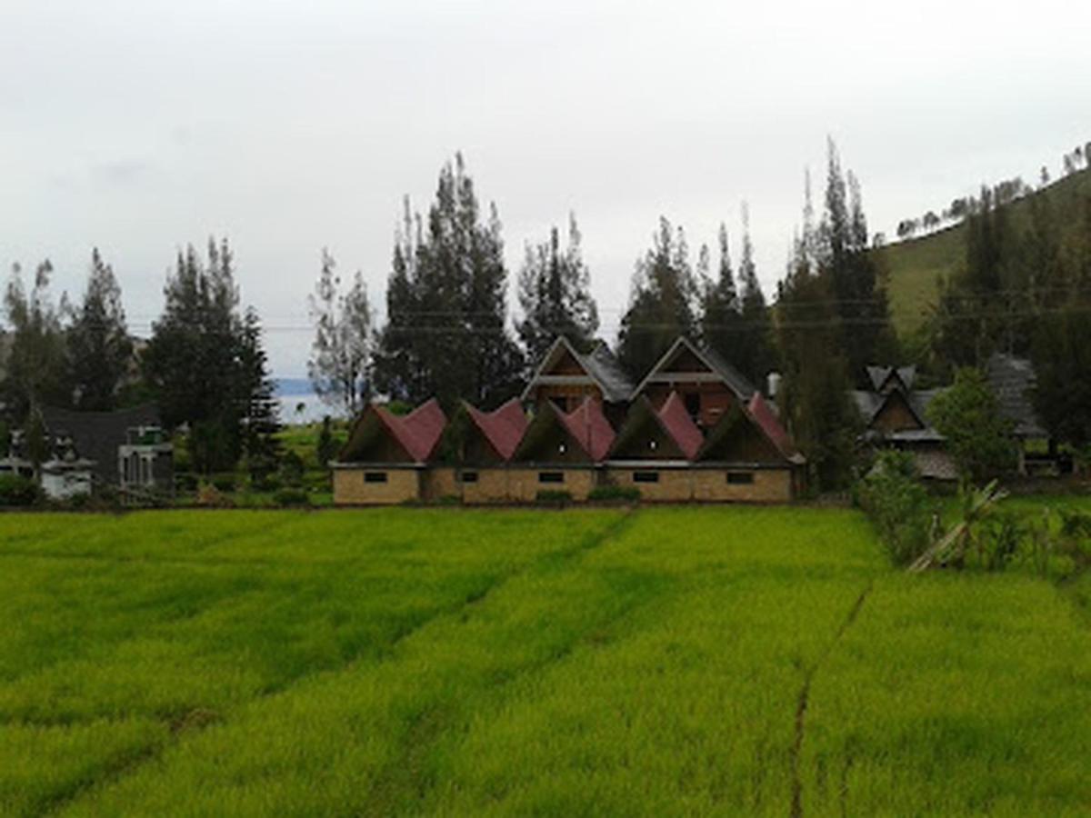 Roman Sinasi Hotel Tongging Bagian luar foto