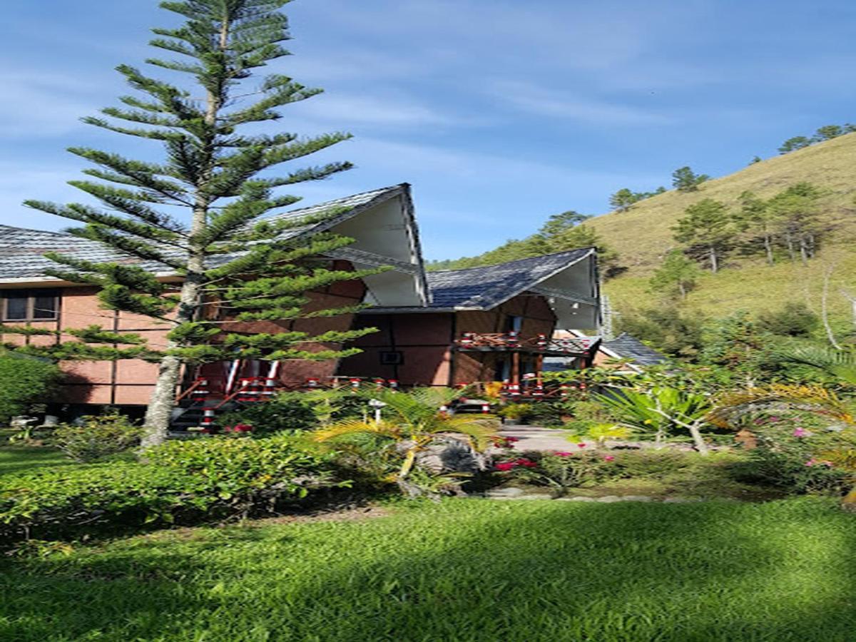 Roman Sinasi Hotel Tongging Bagian luar foto