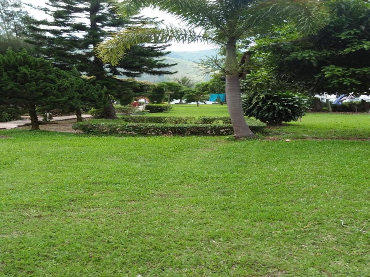 Roman Sinasi Hotel Tongging Bagian luar foto